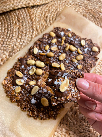 Suklaa- ja maapähkinäpalat