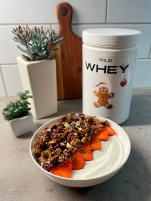 Gingerbread granola